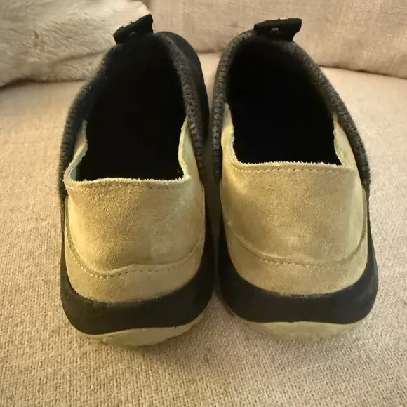 HOLO ECO Quilted Slip on Credimus Shoes - Men's Size 12. Gently Used.