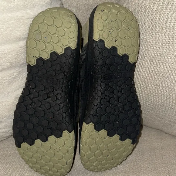 HOLO ECO Quilted Slip on Credimus Shoes - Men's Size 12. Gently Used.