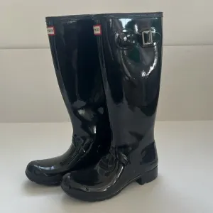 Hunter Black Glossy Tall Women Rain Boots Size 7 EUC