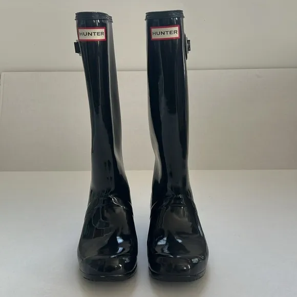 Hunter Black Glossy Tall Women Rain Boots Size 7 EUC