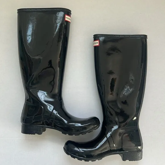 Hunter Black Glossy Tall Women Rain Boots Size 7 EUC