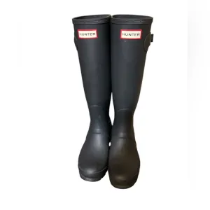 Hunter Black Tall Rain Boots Women’s Size 7