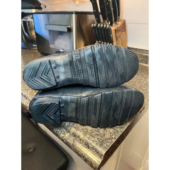 Hunter Navy Gloss Tall Boots with Boots Socks