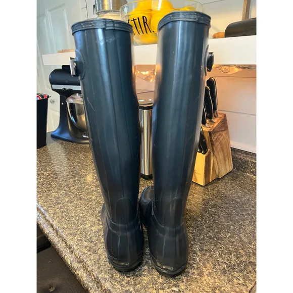 Hunter Navy Gloss Tall Boots with Boots Socks