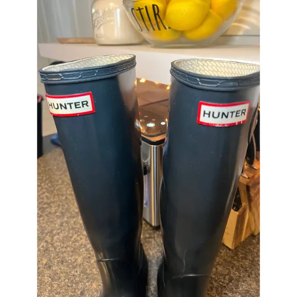 Hunter Navy Gloss Tall Boots with Boots Socks