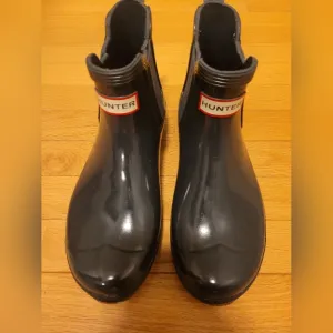 Hunter Original Chelsea Short  Dark Navy Boots. New Without Tags.