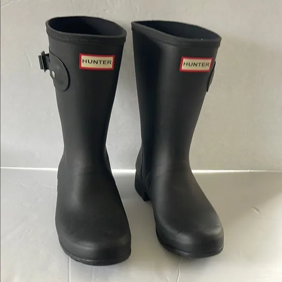Hunter - Original Short Black Rain Boots -size 9