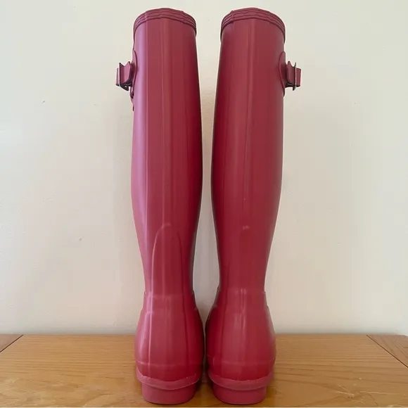 {Hunter} Original Tall Rain Boots - Dark Pink