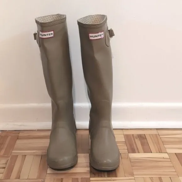 Hunter original tall rain boots size 5