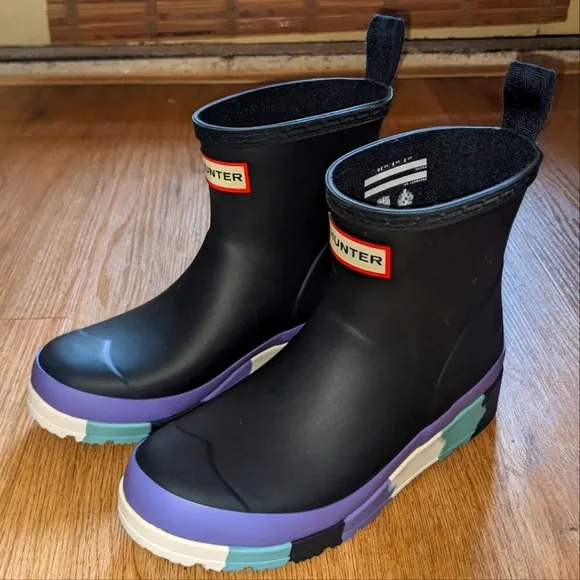 Hunter Play NWOT Short Rain Boots with Striped Soles sz 5 Euro 36​