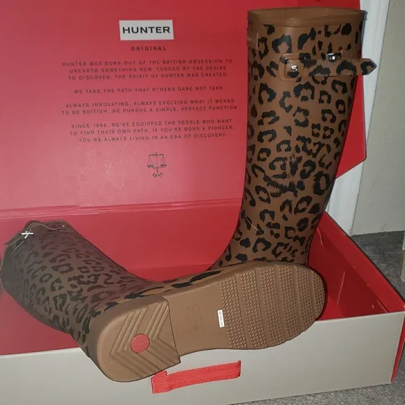 Hunter Tall Leopard Print Rain Boots