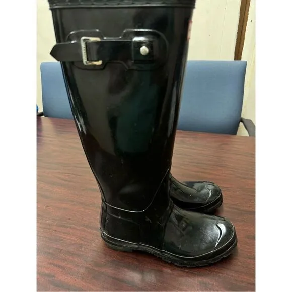 Hunter Women Black Tall Gloss Boots Size 7