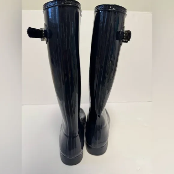 Hunter Women's Original Tall Gloss Rain Boots Navy