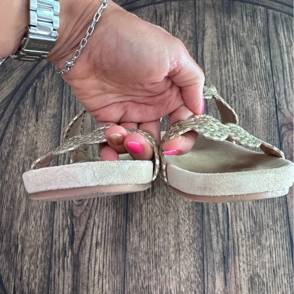 Jack Rogers Lauren Comfort Sandals SZ 8 Platinum
