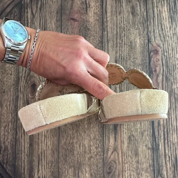 Jack Rogers Lauren Comfort Sandals SZ 8 Platinum