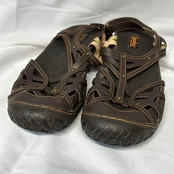 Jambu coconut leather Dove slip on All Terra design sandals size 8