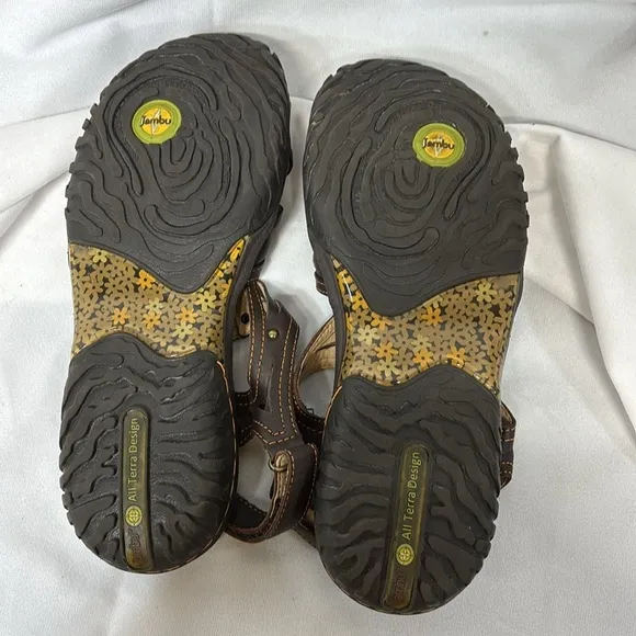 Jambu coconut leather Dove slip on All Terra design sandals size 8