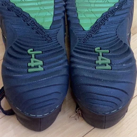 Jeep J-41 shoes, women’s size 9.5