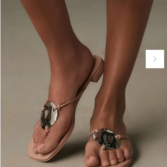 Jeffrey Campbell Neutral W/ Gold Sandals with Metallic Accent NWT Size 6.5
