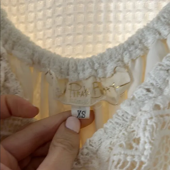 Jens Pirate Booty Elegant Lace Dress in Cream