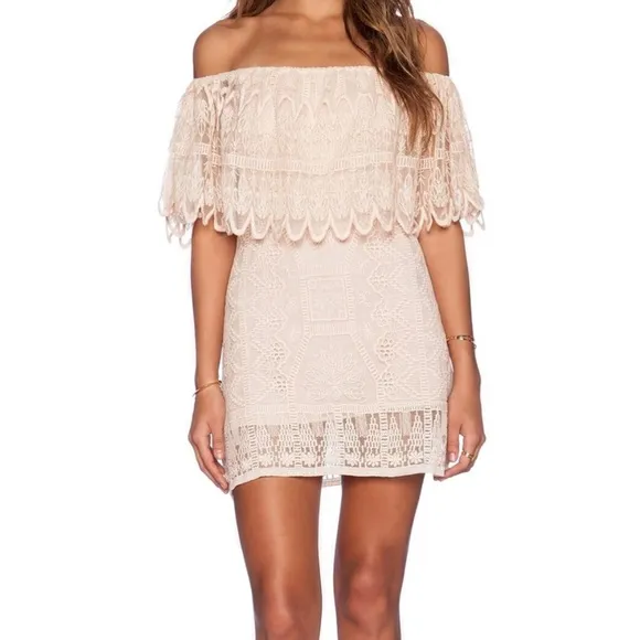Jens Pirate Booty Elegant Lace Dress in Cream