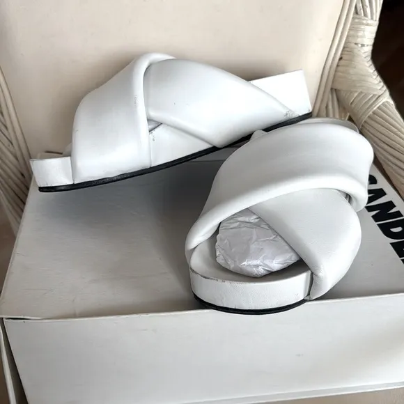 JIL SANDER Padded White Lambskin Leather Crossover Sandals/Slippers. MINT. SZ 40