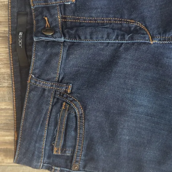 JOE'S JEANS midrise bootcut darkwash/Lana jean style #YFIZ5790 sz 27x34.25L tall
