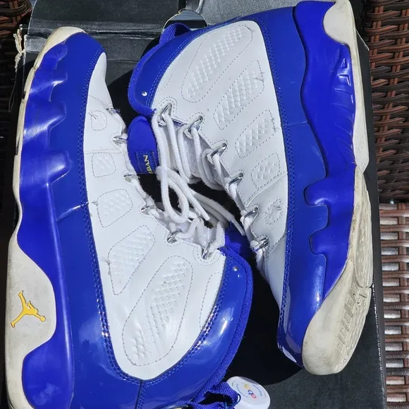 Jordan 2016 Nike Air Jordan 9 Retro Kobe 302370 121 Size 10.5 White Concord Blue