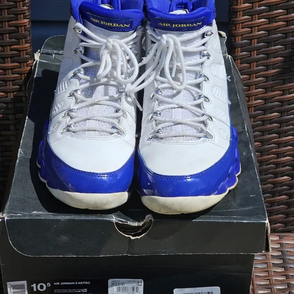 Jordan 2016 Nike Air Jordan 9 Retro Kobe 302370 121 Size 10.5 White Concord Blue