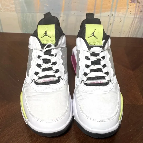 Jordan Air Max 200 Athletic shoes White /Active Fuchsia -CD5161-102  size 6Y