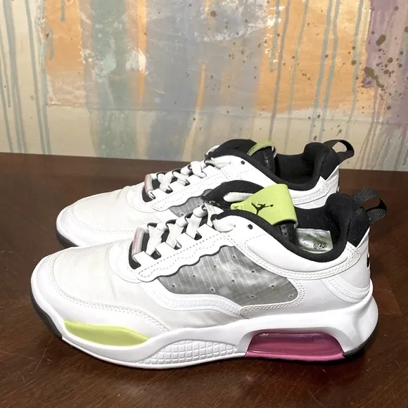 Jordan Air Max 200 Athletic shoes White /Active Fuchsia -CD5161-102  size 6Y