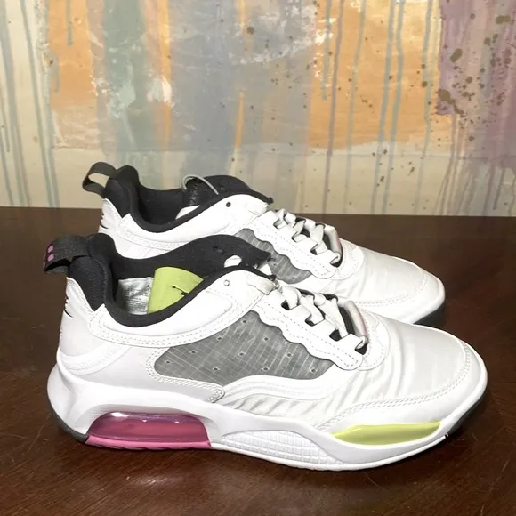 Jordan Air Max 200 Athletic shoes White /Active Fuchsia -CD5161-102  size 6Y