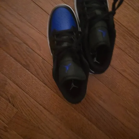 Jordan Kids' Grade School Air Jordan 1 Low Basketball Shoes Sz 7Y