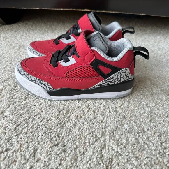JORDAN SPIZIKE LOW KIDS SHOES