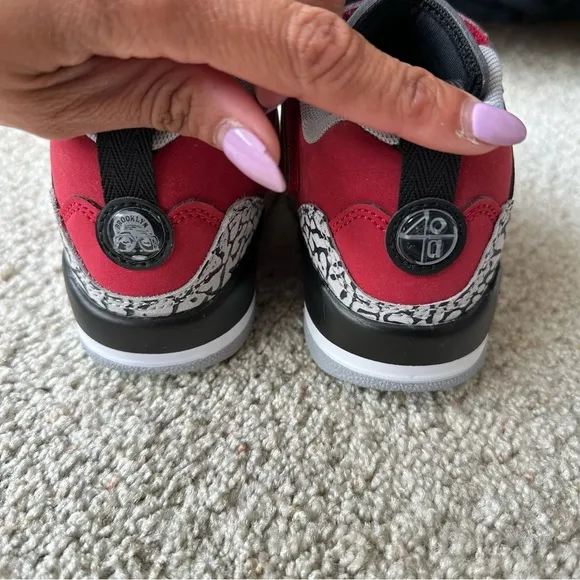 JORDAN SPIZIKE LOW KIDS SHOES