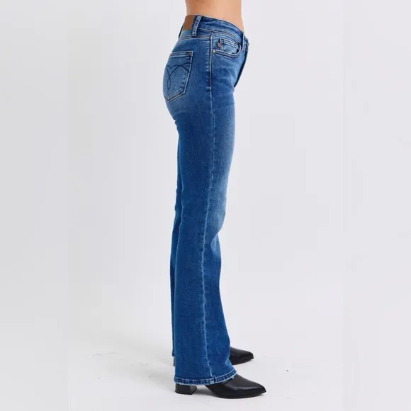 Judy Blue Run Mid-Rise Bootcut Jeans with Thermal Lining