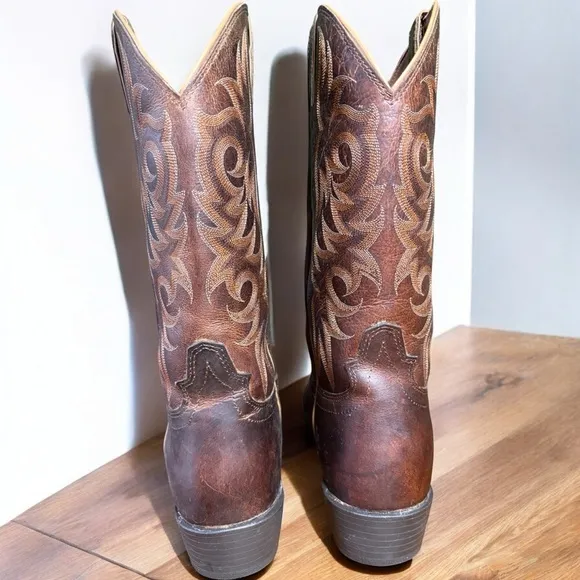 Justin Boots-Men’s size 13D style2555. Genuine leather/great stitching. Like new