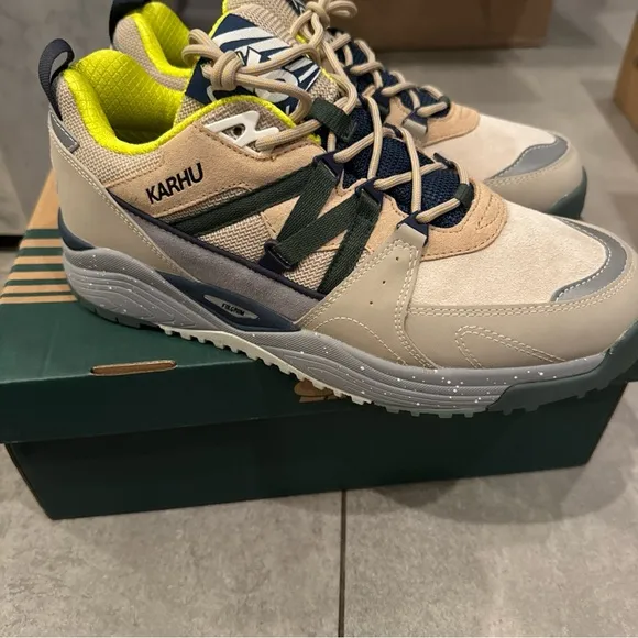 Karhu Fusion XC Mlkky Silver Lining Beige Gray Green F830007 Sneakers M 8.5 W 10