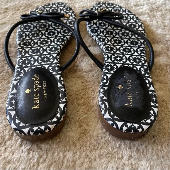 Kate Spade Leather Thong Flip Flop Sandals Size 7