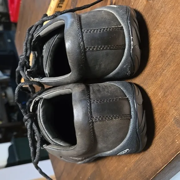 Keen Austin Black Leather Water Proof Shoes Mens Size 8.5