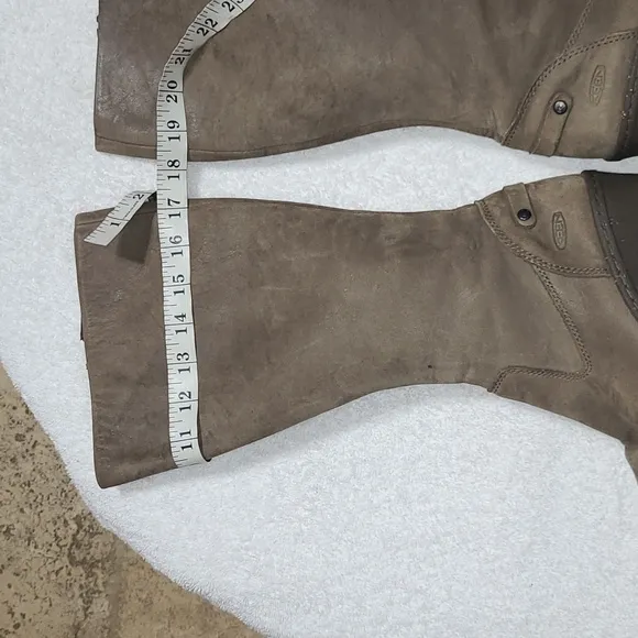 Keen Brown Nubuck Tall Wedge Boots Women's Boots Size 6.5
