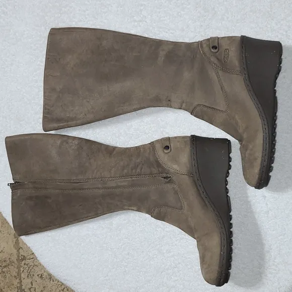 Keen Brown Nubuck Tall Wedge Boots Women's Boots Size 6.5