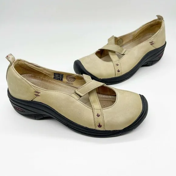 Keen Embroidered Mary Janes Shoes Sz 7.5 Off White Leather Criss Cross Strap