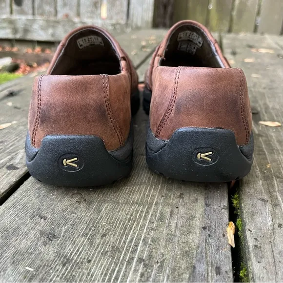 Keen Kaci Leather Slip On Shoes Sz 6