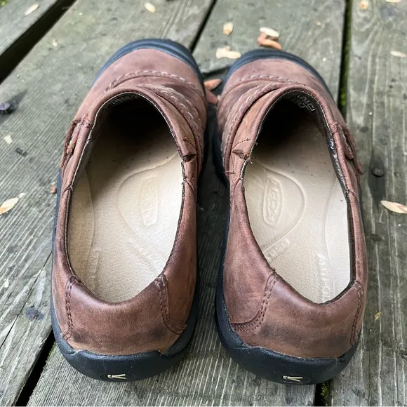Keen Kaci Leather Slip On Shoes Sz 6