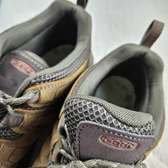 KEEN Men’s Circadia Vent Low Height Breathable Hiking Shoes US 10.5