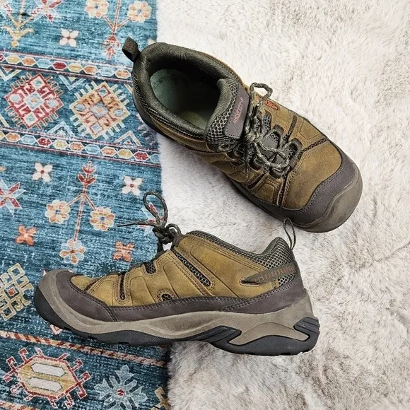 KEEN Men’s Circadia Vent Low Height Breathable Hiking Shoes US 10.5