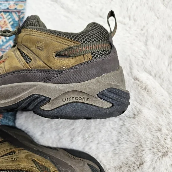 KEEN Men’s Circadia Vent Low Height Breathable Hiking Shoes US 10.5