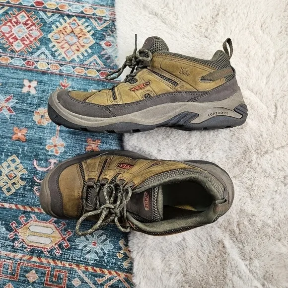KEEN Men’s Circadia Vent Low Height Breathable Hiking Shoes US 10.5