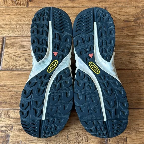 Keen NXIS Evo Hiking Shoes Waterproof Gray Women's Size 9